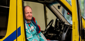 Jorre werkt als ambulanceverpleegkundige en schrijft over zijn avonturen op de ambulance.